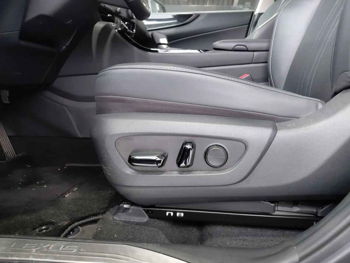 Lexus Nx450 2.5 Premium Phev Hybrid Awd At 5p año 2025