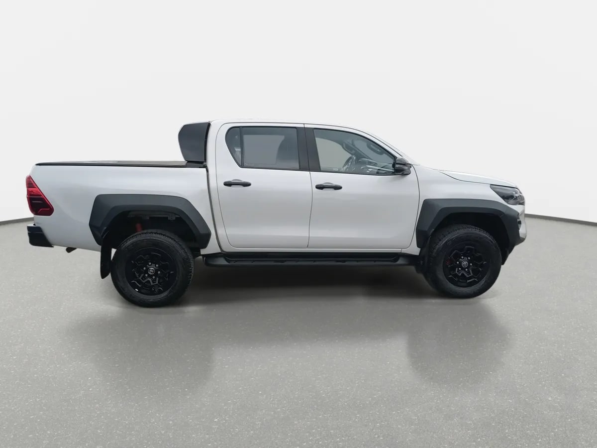 Toyota Hilux 2.8 Gr-S Diesel 4x4 Dob. Cab. At 4p año 2024