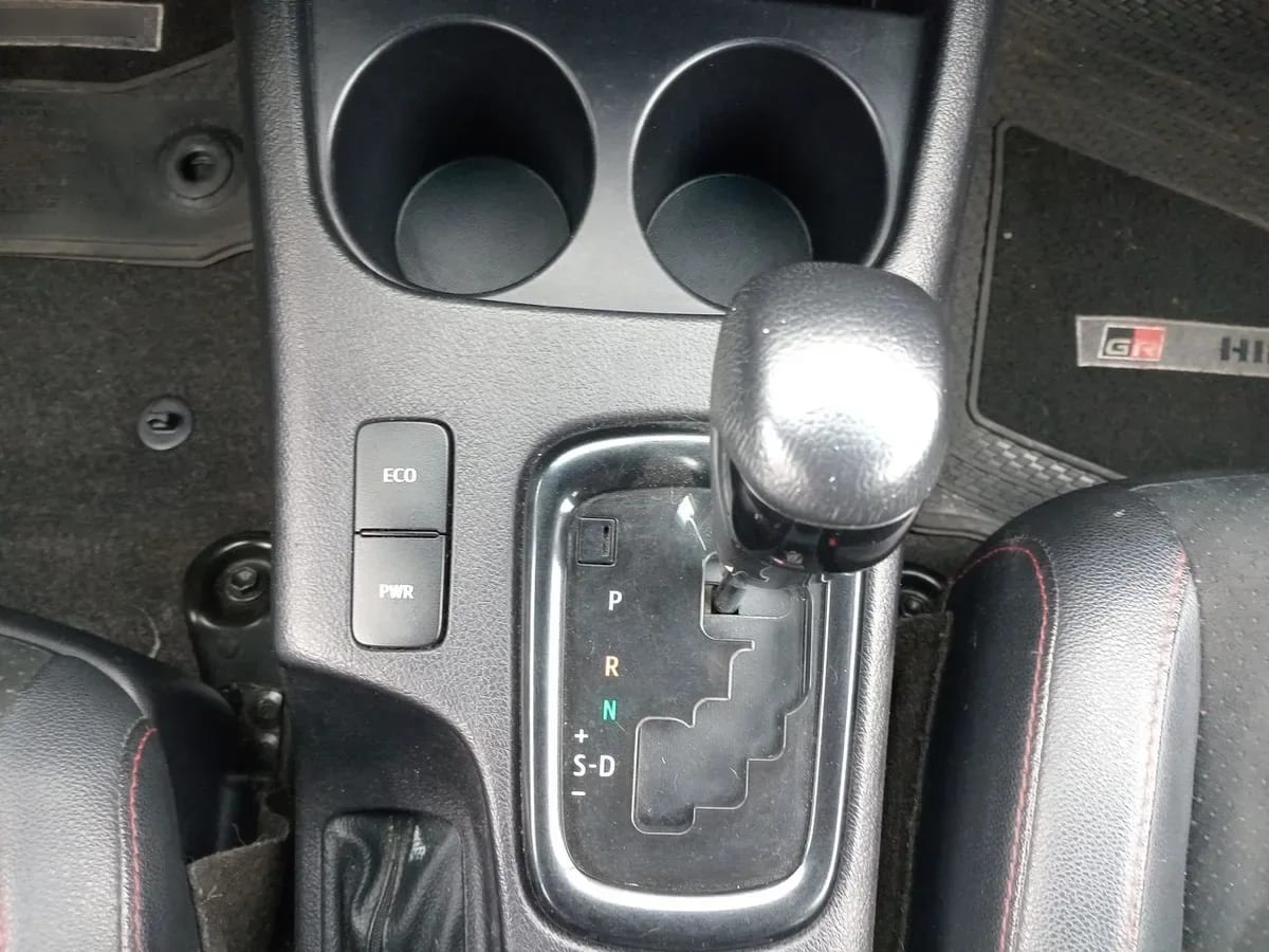 Toyota Hilux 2.8 Gr-S Diesel 4x4 Dob. Cab. At 4p año 2024