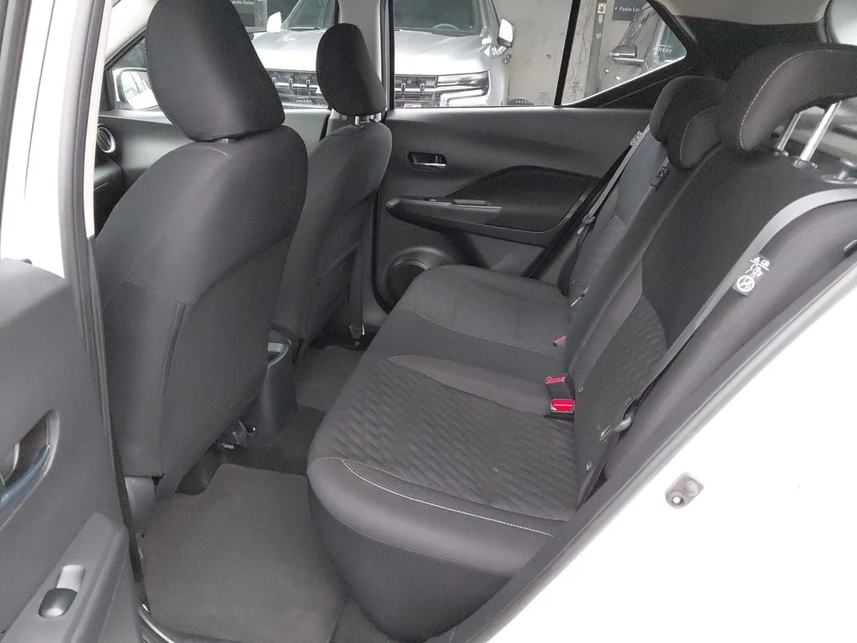 Nissan Kicks 1.6 Advance 4x2 Cvt At 5p año 2025