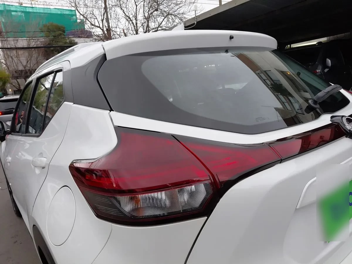 Nissan Kicks 1.6 Advance 4x2 Cvt At 5p año 2025
