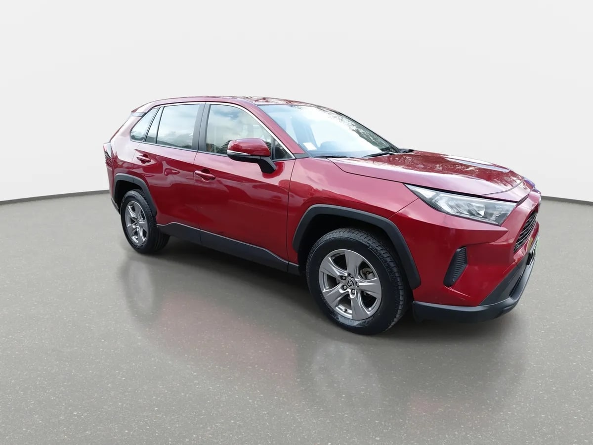 Toyota Rav 4 2.0 Le 4x2 Mt 5p año 2023