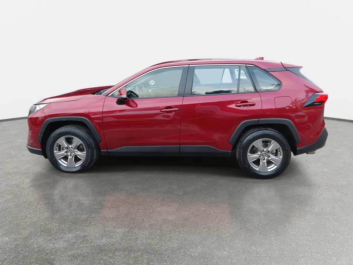 Toyota Rav 4 2.0 Le 4x2 Mt 5p año 2023