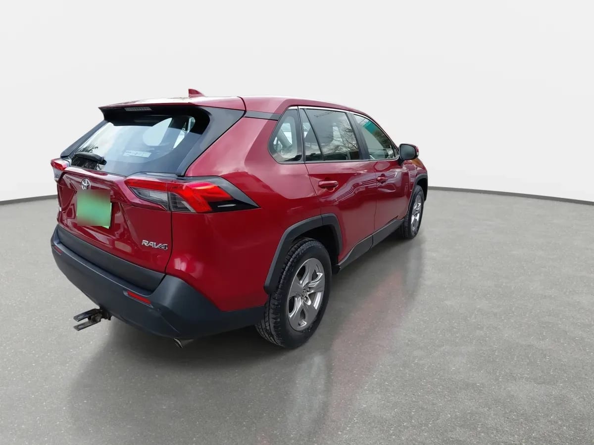 Toyota Rav 4 2.0 Le 4x2 Mt 5p año 2023