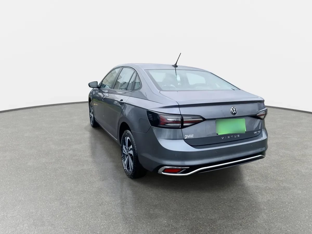 Volkswagen Virtus 1.0 Tsi Comfortline Plus 4x2 At 4p año 2026
