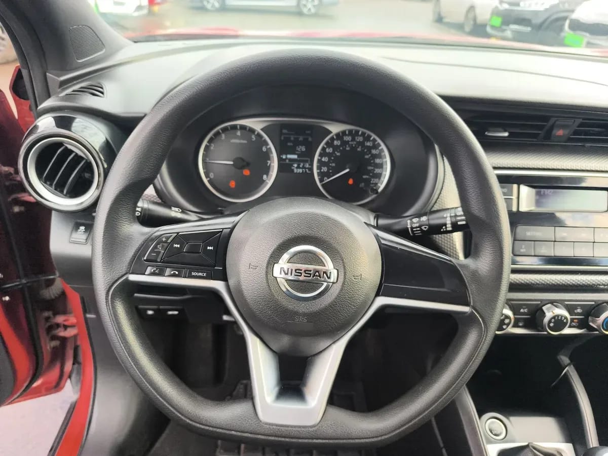 Nissan Kicks 1.6 Sense 4x2 Mt 5p año 2021