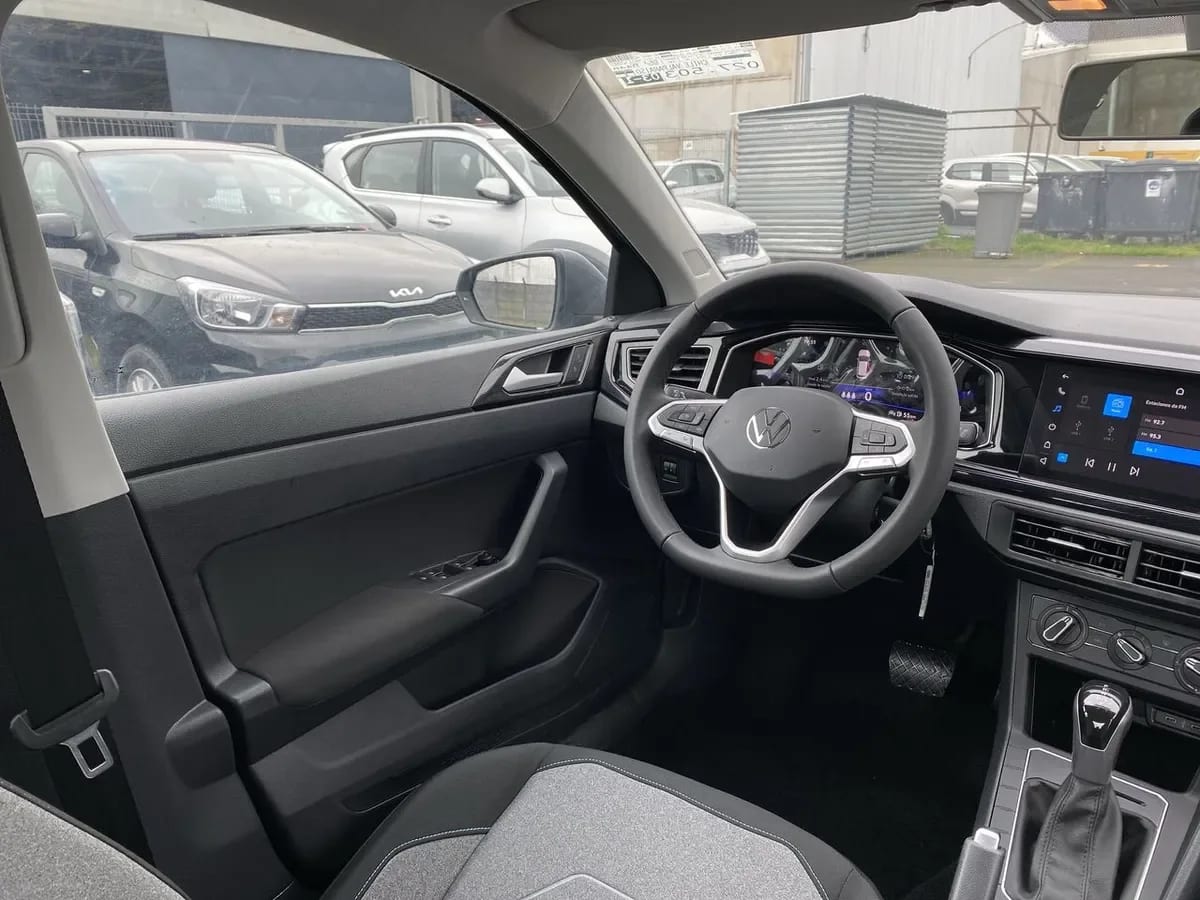 Volkswagen Virtus 1.0 Tsi Comfortline Plus 4x2 At 4p año 2026