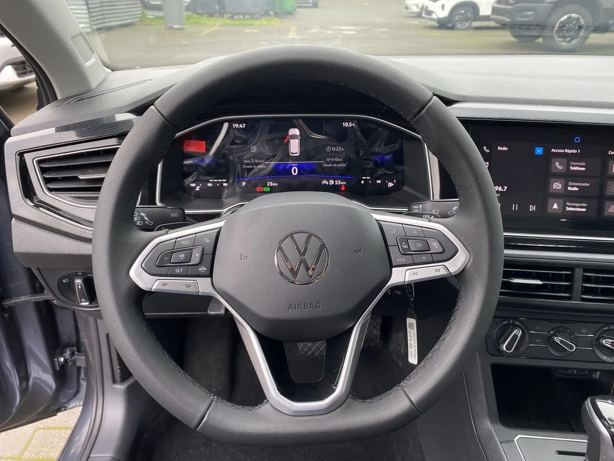 Volkswagen Virtus 1.0 Tsi Comfortline Plus 4x2 At 4p año 2026