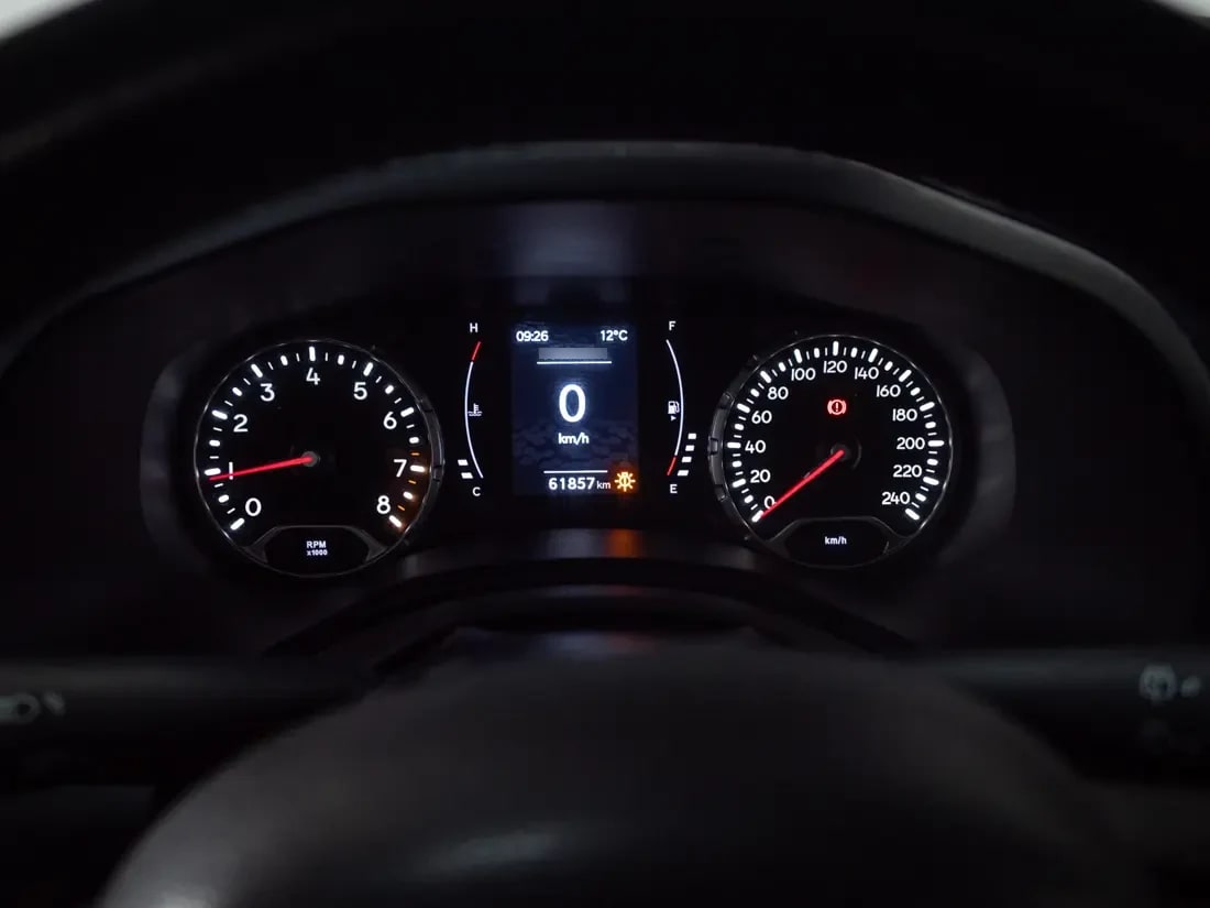 Jeep Renegade 1.8 Sport Lx Mt año 2021