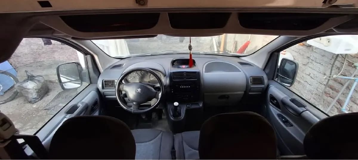 PEUGEOT EXPERT 1.6 Furgon L2h1 Hdi Packnav Mt Diesel año 2013