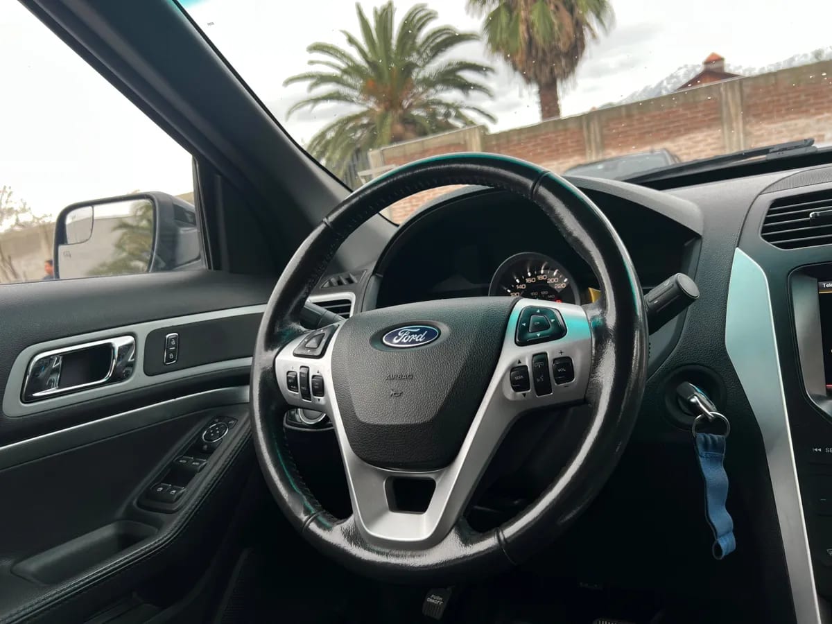 Ford Explorer 3.5 Xlt Auto 4wd año 2014