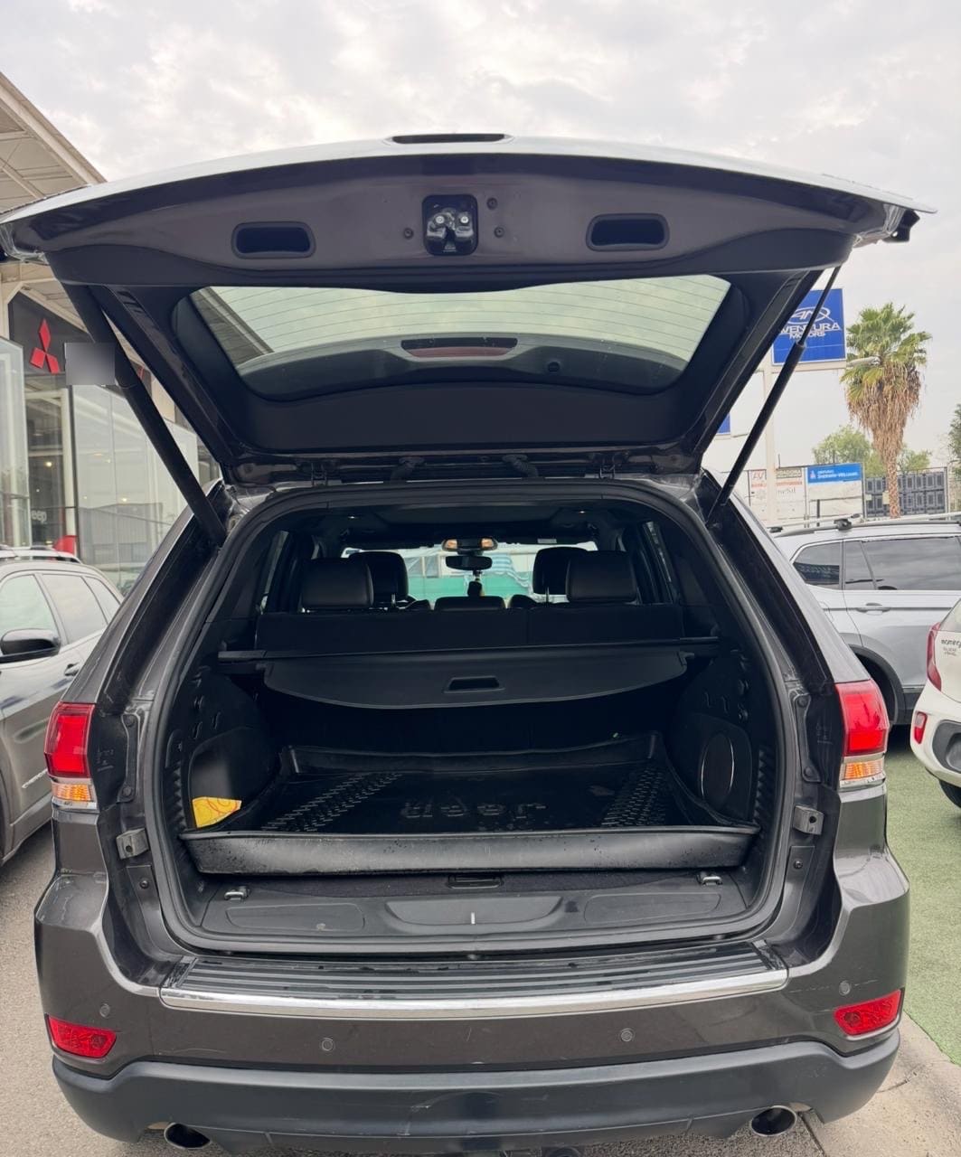 JEEP GRAND CHEROKEE 3.6 Limited Lx At 4x4 año 2021