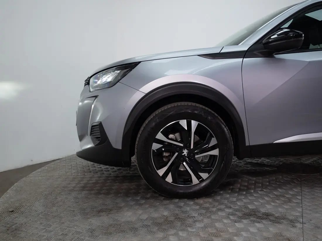 Peugeot 2008 1.2 Active Puretech 130 At año 2023