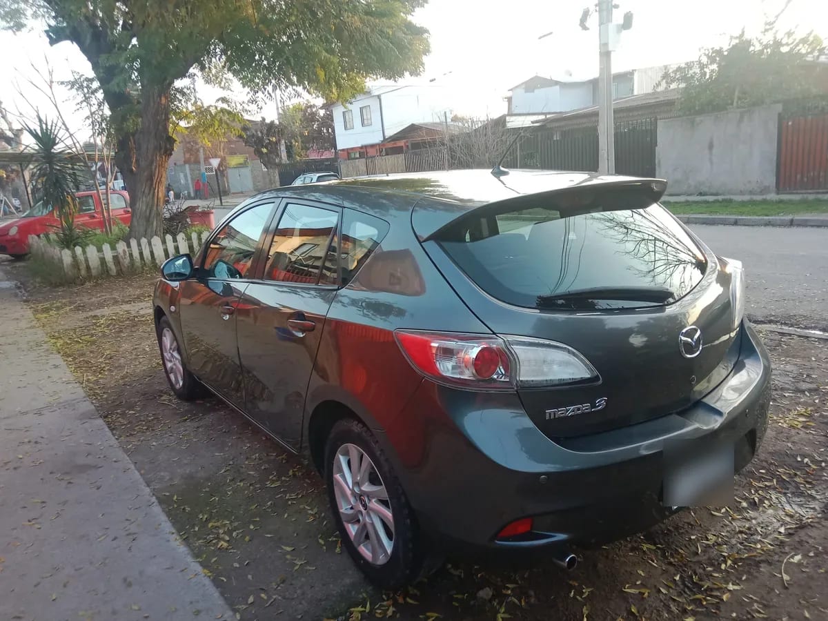 MAZDA MAZDA3 1.6 Sedan S Ac C.crucero Mt año 2013