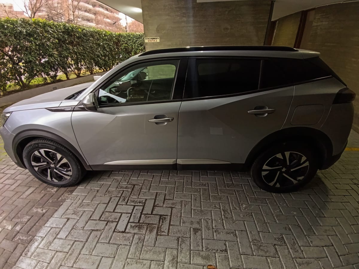 Peugeot 2008 Allure Puretech año 2021