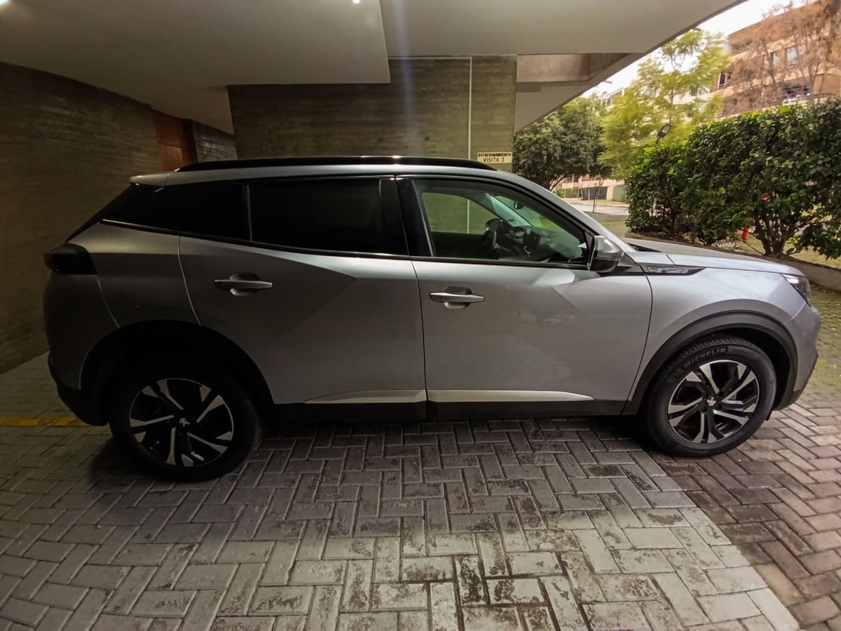 Peugeot 2008 Allure Puretech año 2021