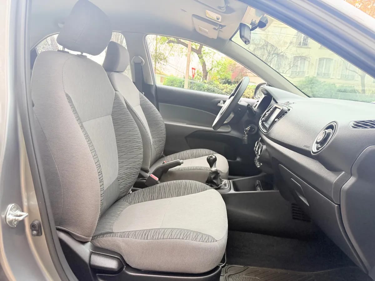 KIA MOTORS SOLUTO 1.4 Ex Sunroof Mt año 2025