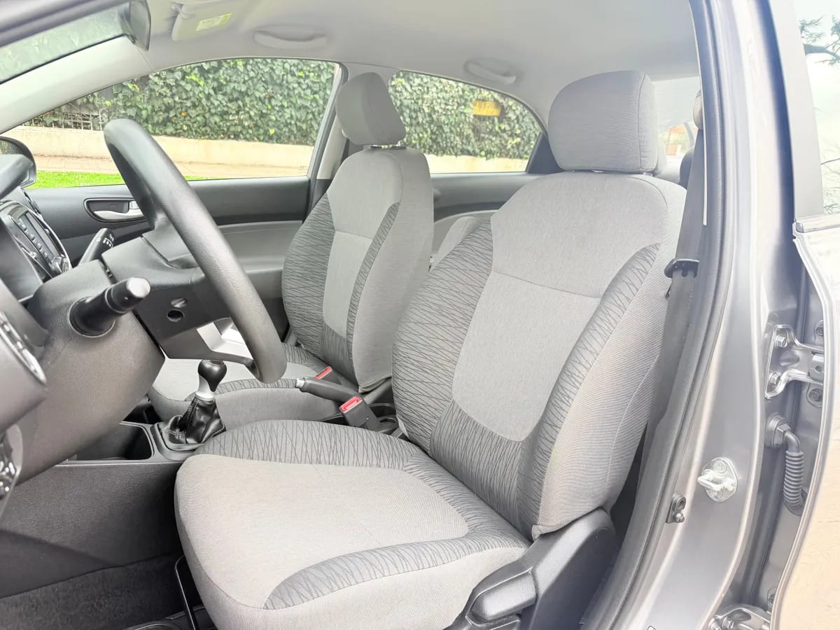 KIA MOTORS SOLUTO 1.4 Ex Sunroof Mt año 2025
