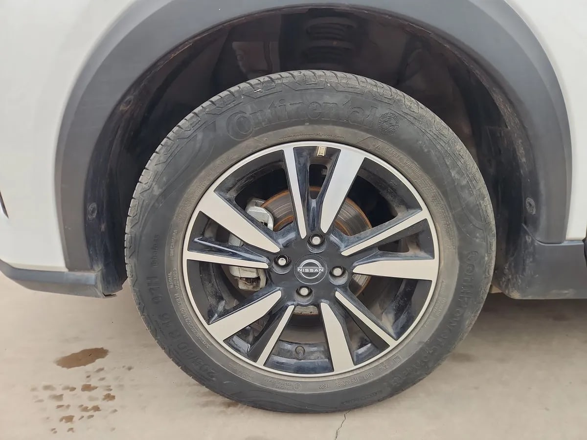 Nissan Kicks 1.6 Sense 4x2 Mt 5p año 2023
