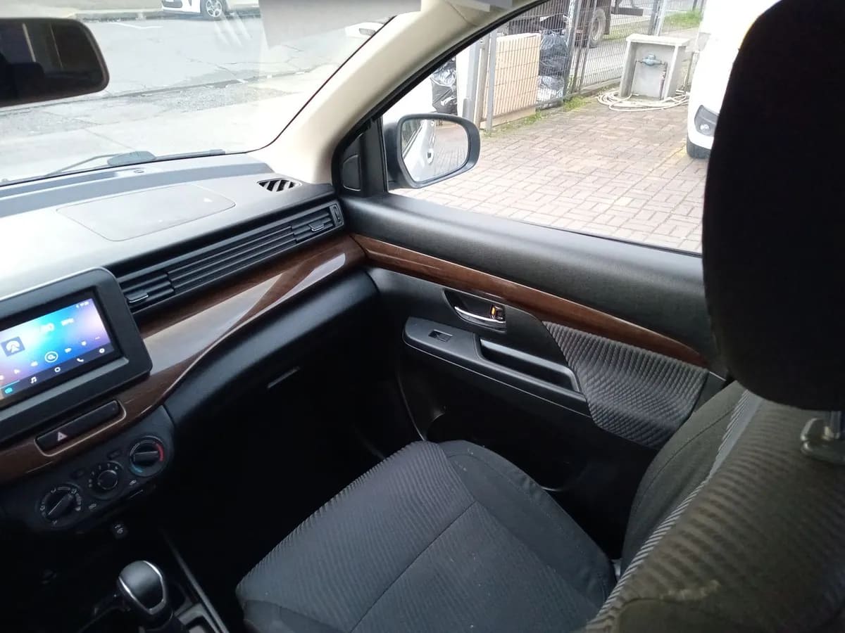 Suzuki Ertiga 1.5 Glx 4x2 Ac At 5p año 2021