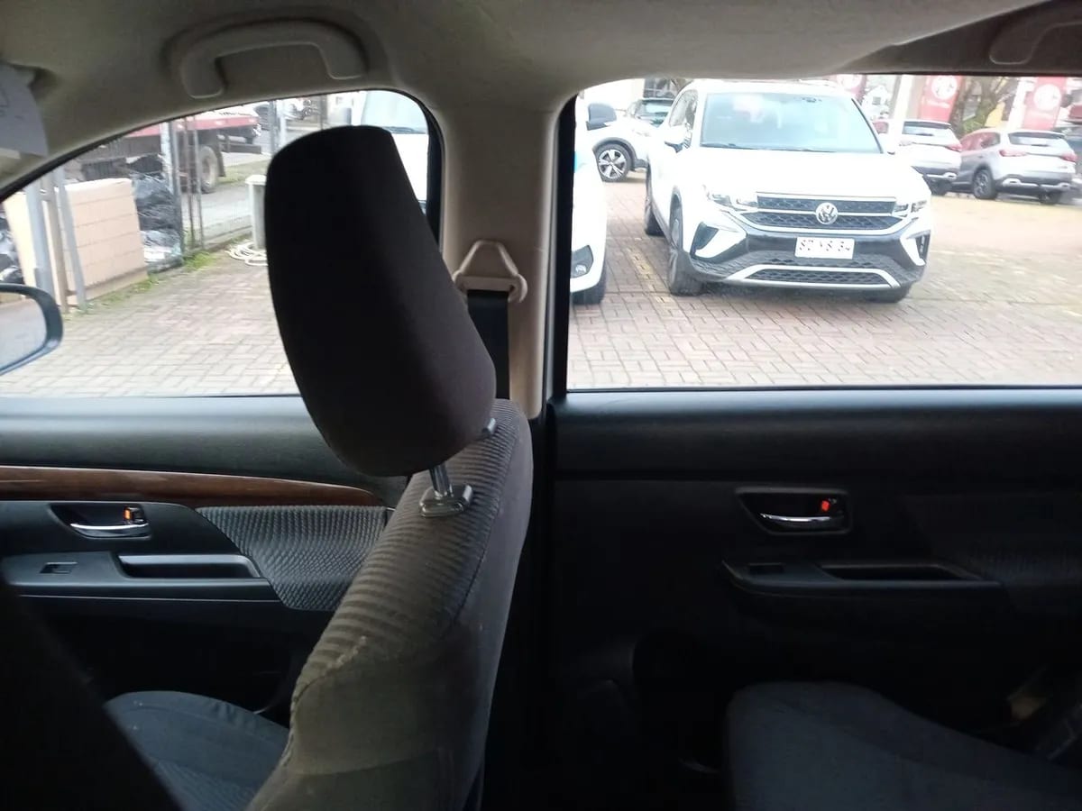 Suzuki Ertiga 1.5 Glx 4x2 Ac At 5p año 2021