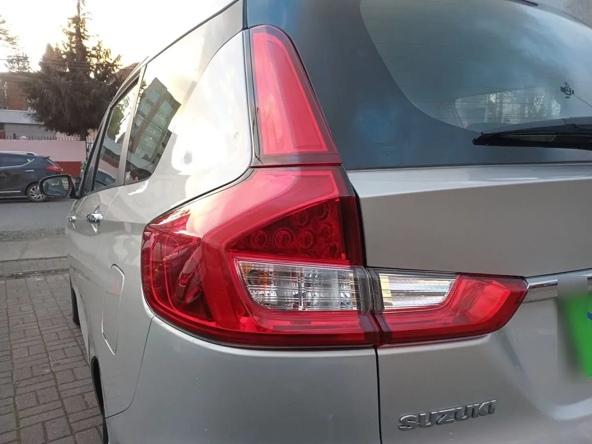 Suzuki Ertiga 1.5 Glx 4x2 Ac At 5p año 2021