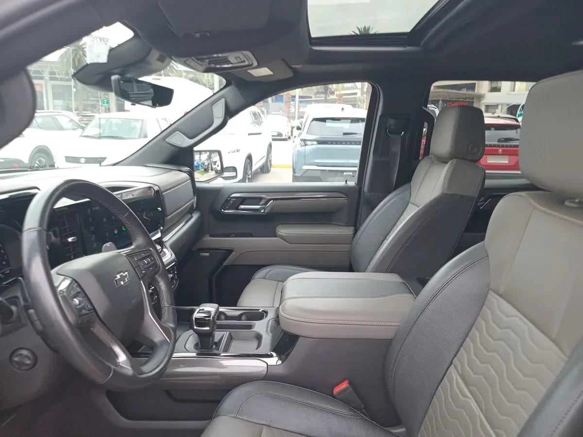 Chevrolet Silverado 6.2 Zr2 4x4 At 4p año 2023