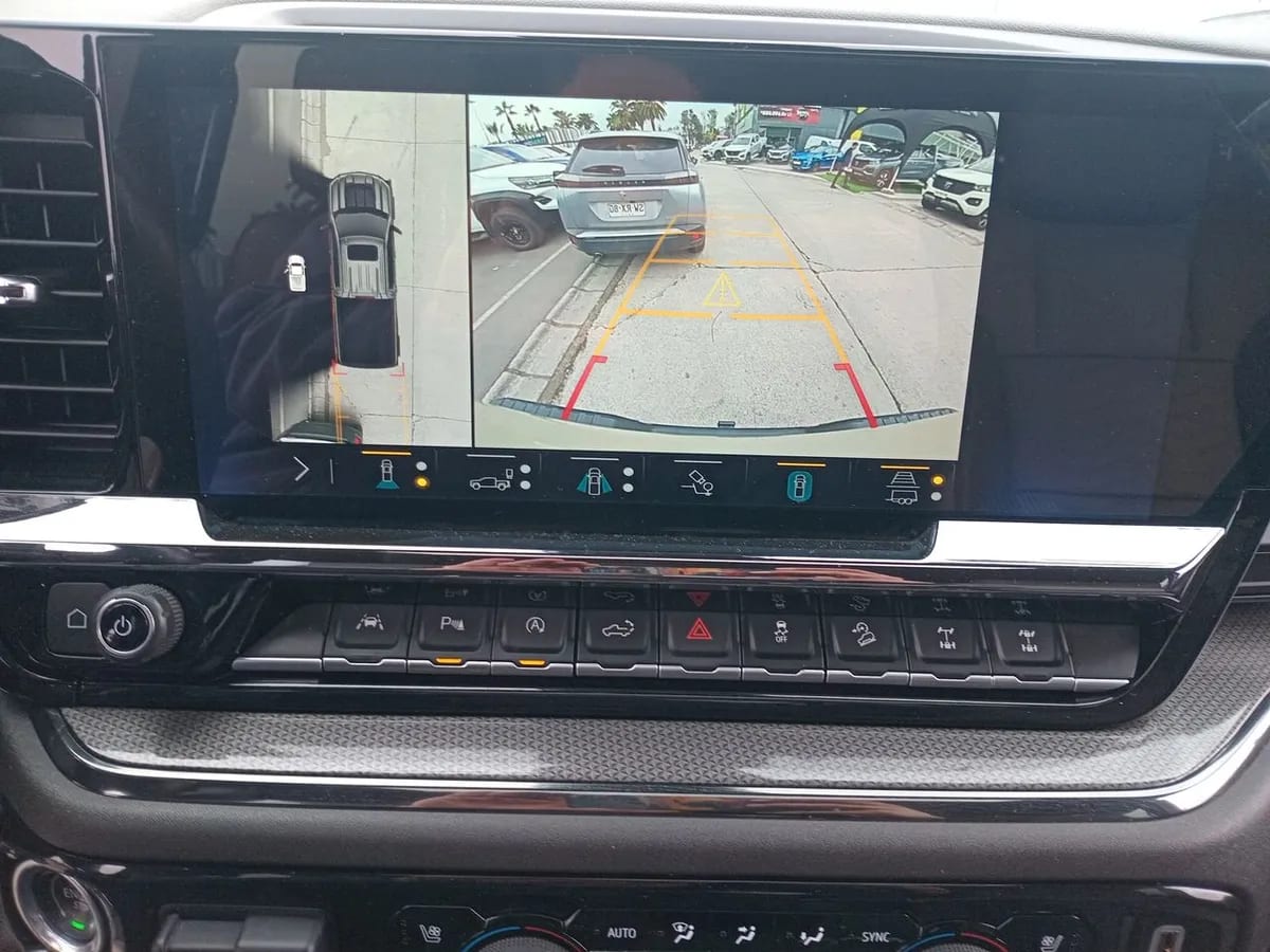 Chevrolet Silverado 6.2 Zr2 4x4 At 4p año 2023