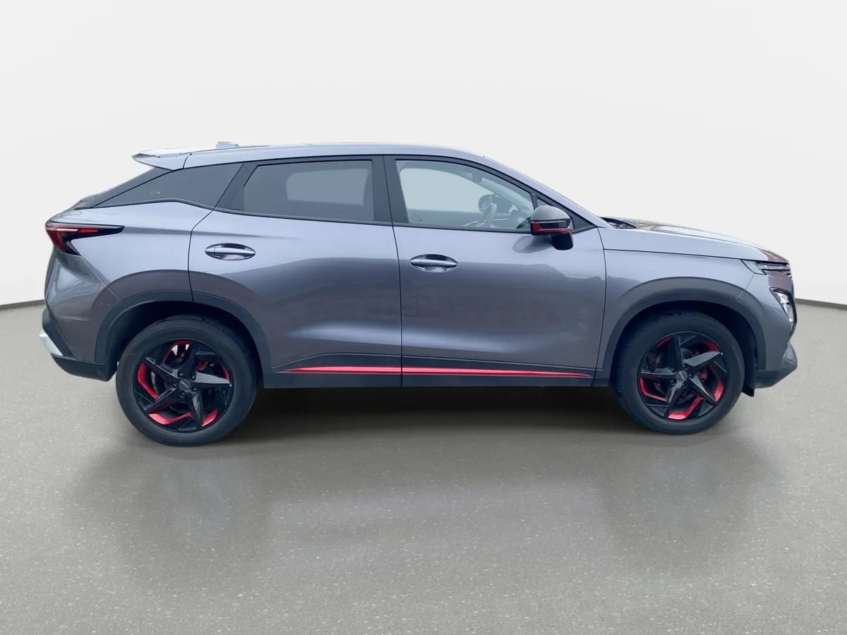Omoda C5 1.5t Luxury 4x2 Cvt At 5p año 2025
