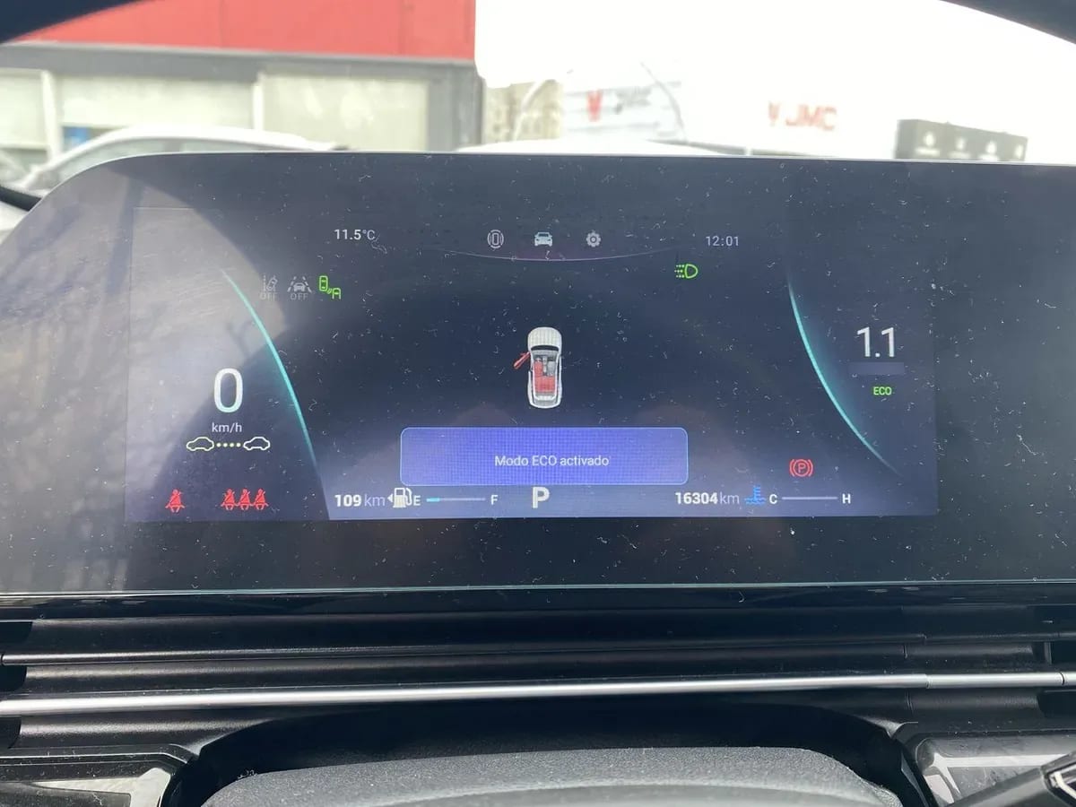 Omoda C5 1.5t Luxury 4x2 Cvt At 5p año 2025