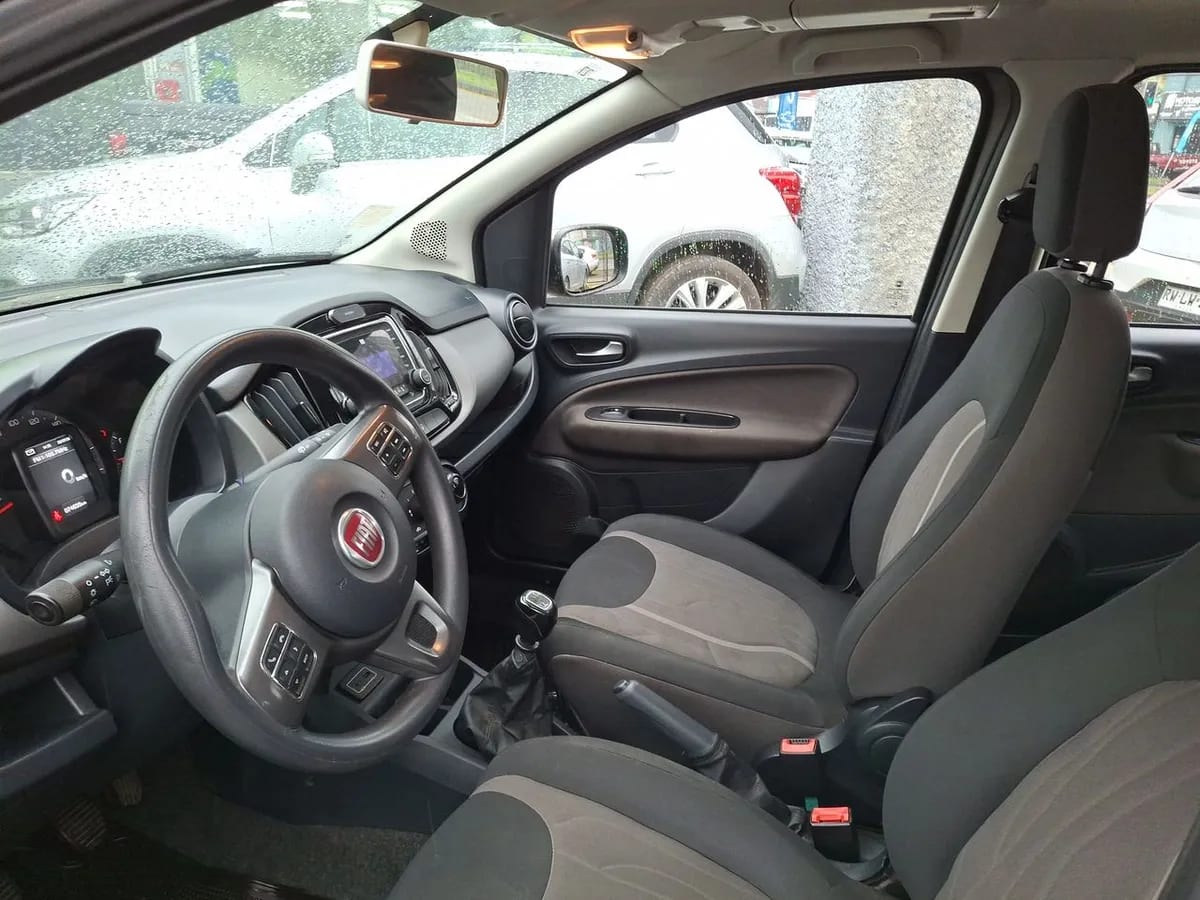 Fiat Uno 1.4 Way Evo Style 4x2 Aa Mt 5p año 2019