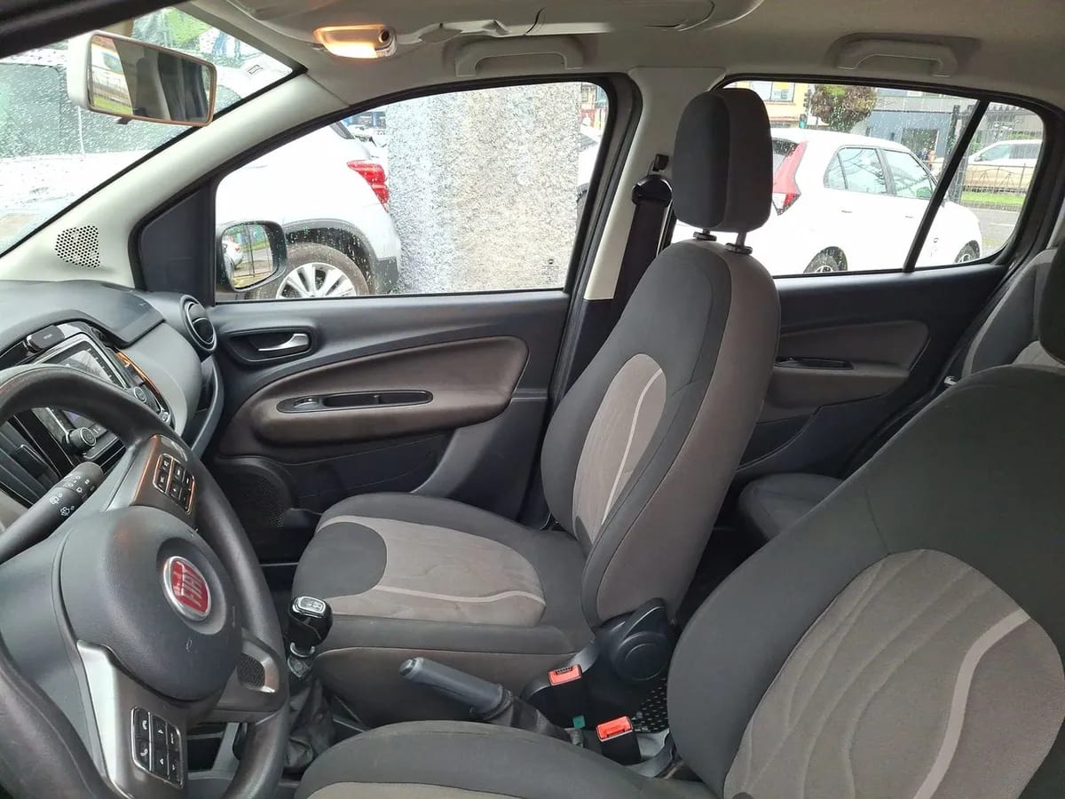 Fiat Uno 1.4 Way Evo Style 4x2 Aa Mt 5p año 2019