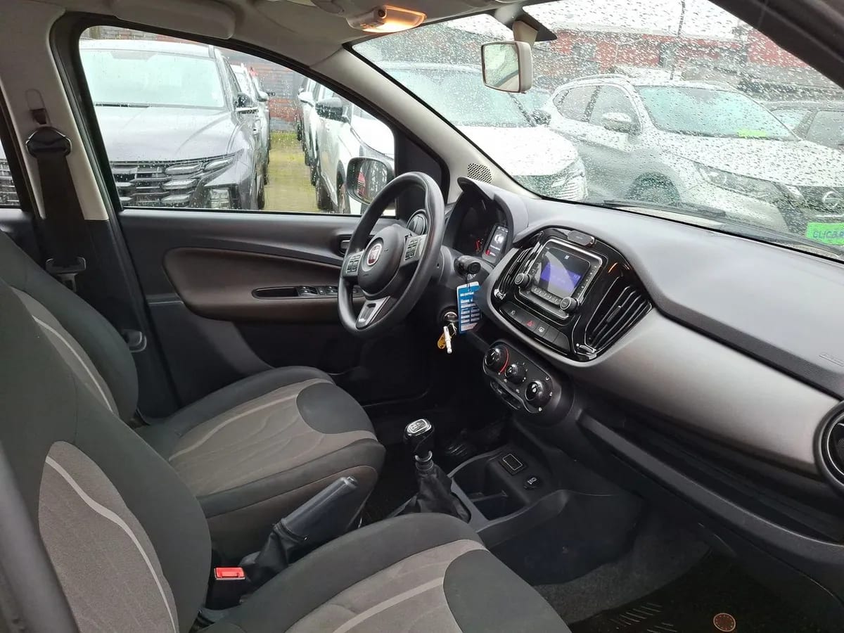 Fiat Uno 1.4 Way Evo Style 4x2 Aa Mt 5p año 2019