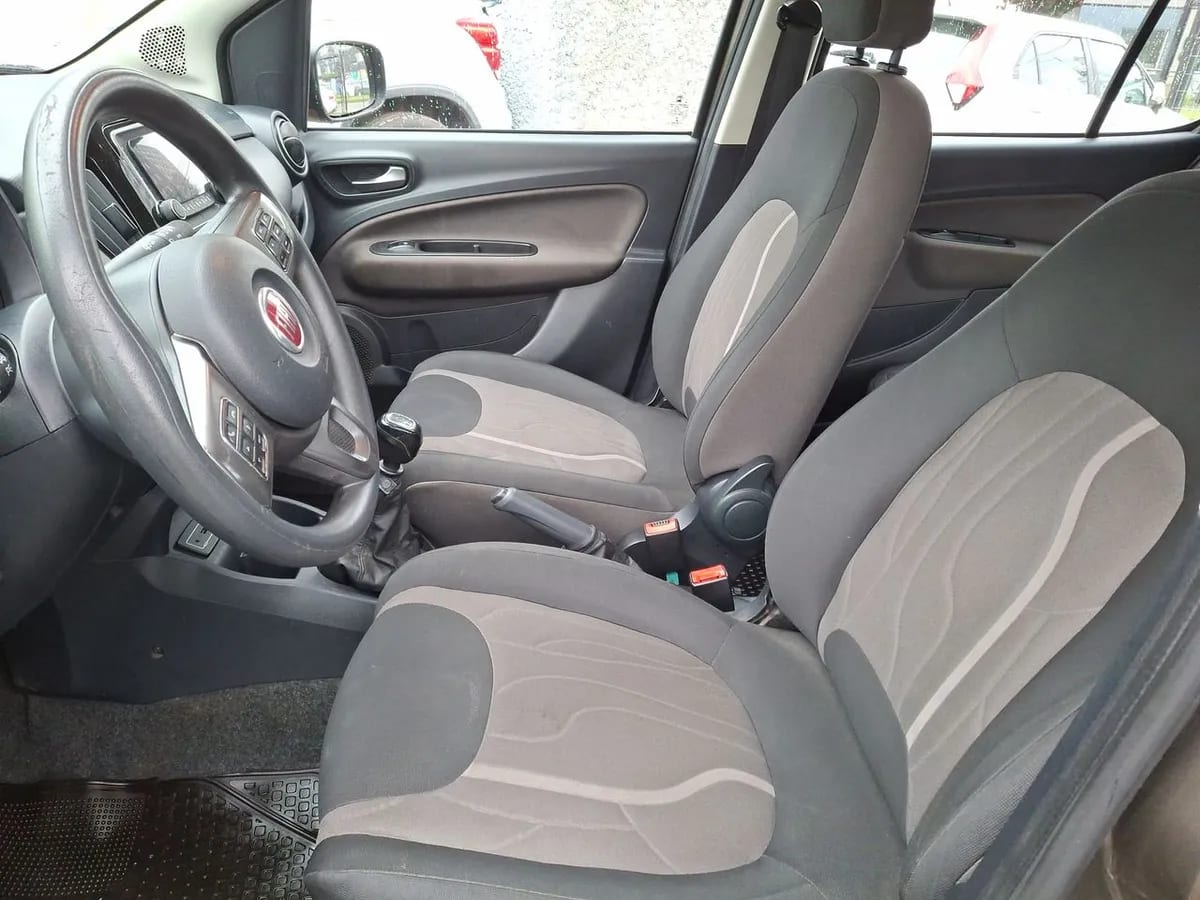 Fiat Uno 1.4 Way Evo Style 4x2 Aa Mt 5p año 2019