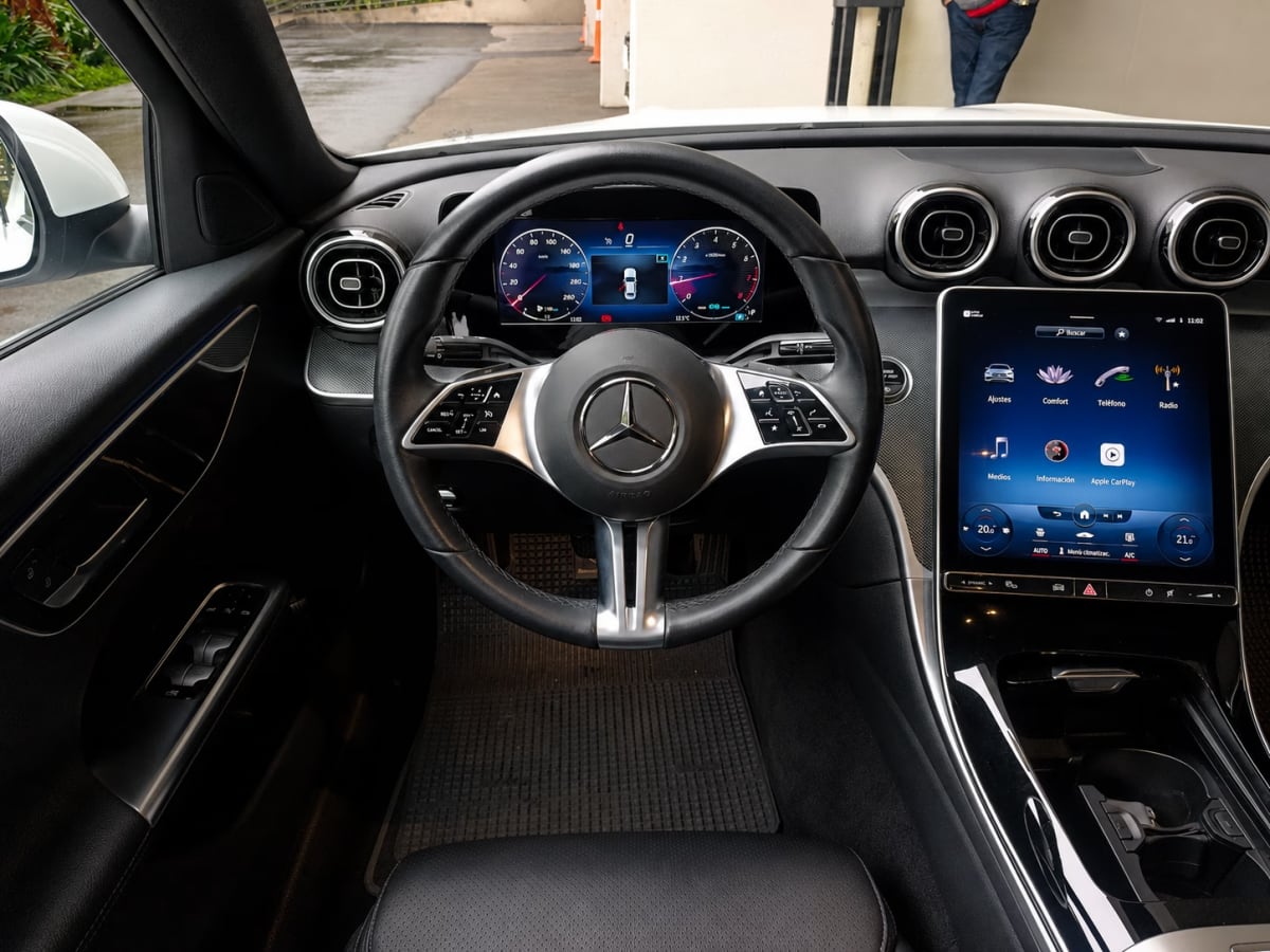 Mercedes-Benz C200 1.5 año 2023