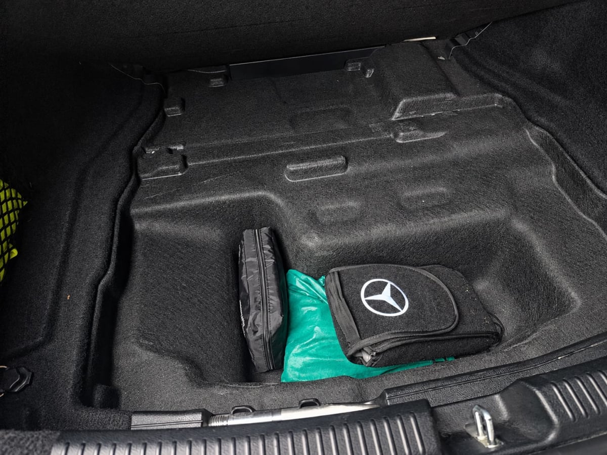 Mercedes-Benz C200 1.5 año 2023