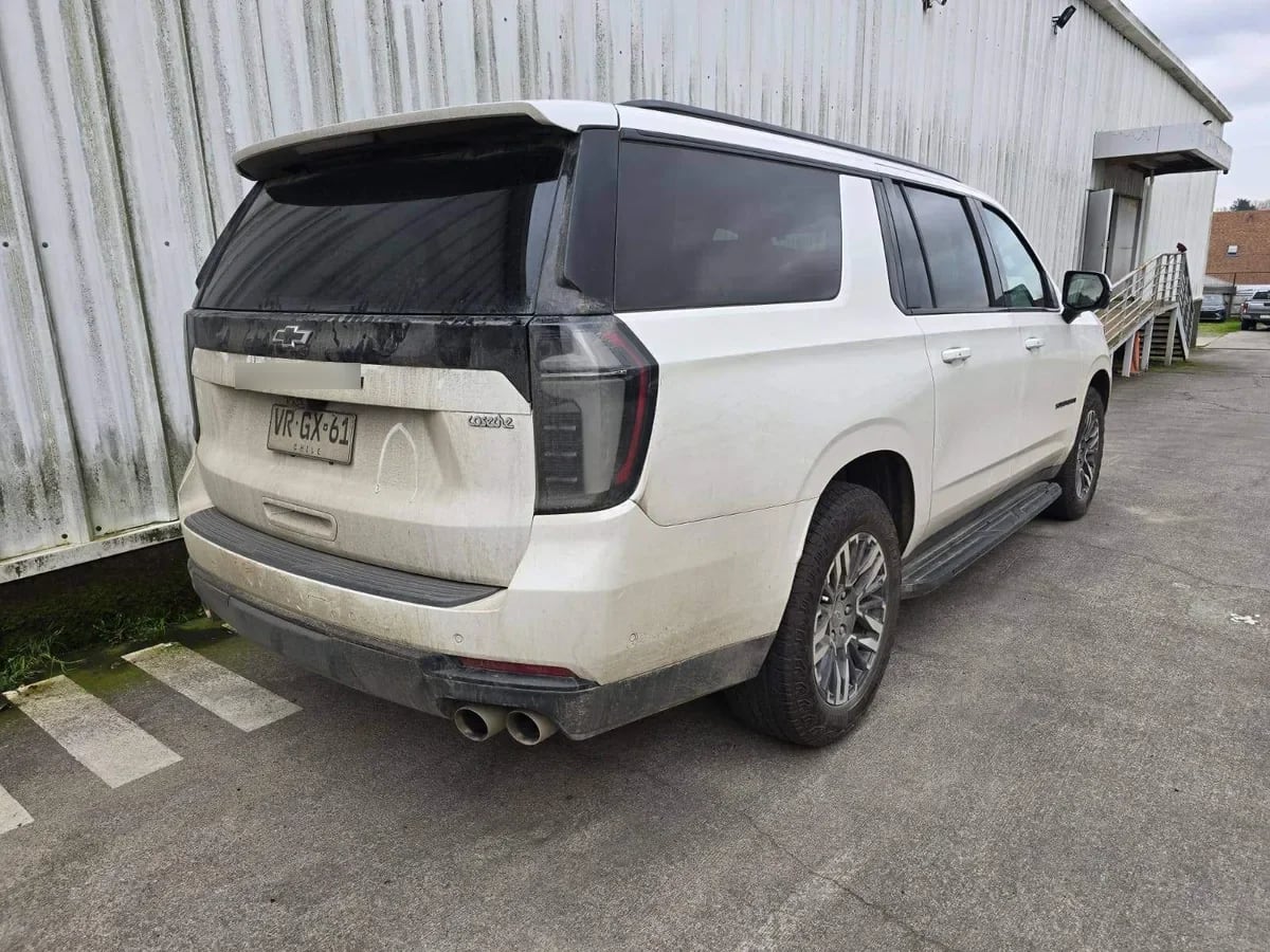 Chevrolet Suburban 5.3l Z71 Awd At 5p año 2026