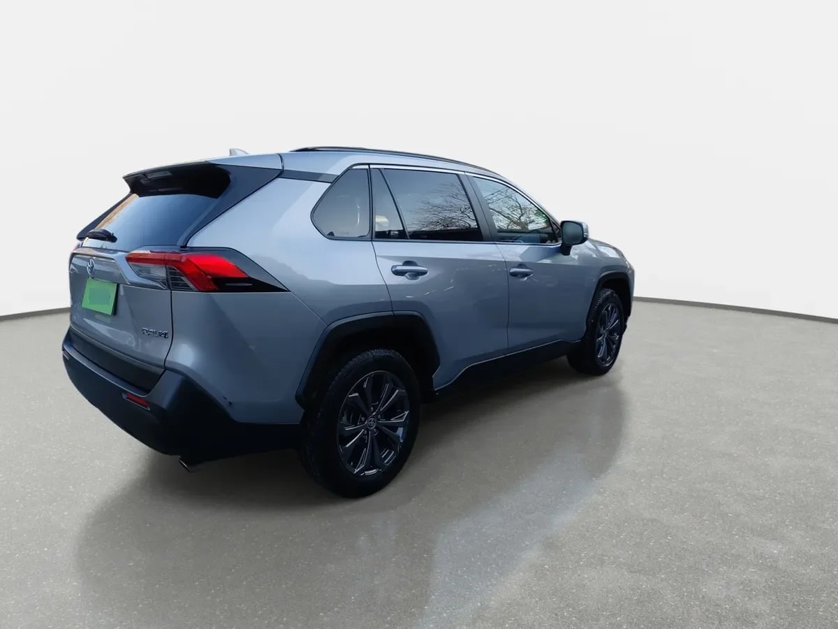 Toyota Rav 4 2.5 Xle 4x2 At 5p año 2022