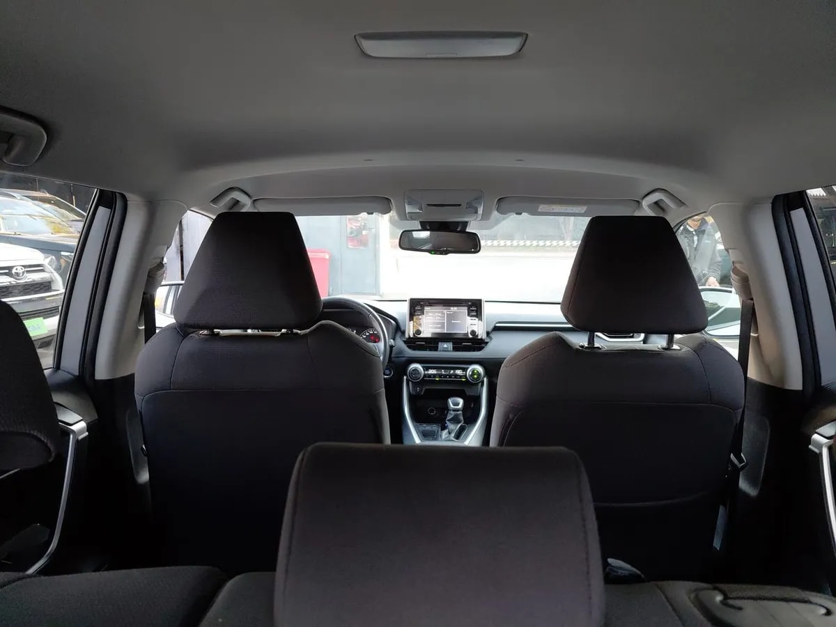 Toyota Rav 4 2.5 Xle 4x2 At 5p año 2022