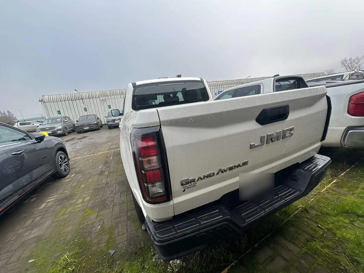 JMC Grand Avenue 2.3t Diesel 4x2 Dob. Cab. At 4p año 2026