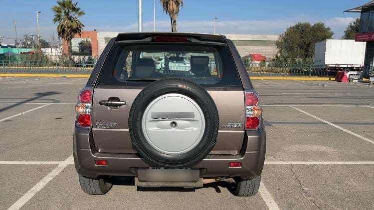 Suzuki Grand Vitara 2.4 Glx Sport Winche 4x4 Mt 3p año 2017