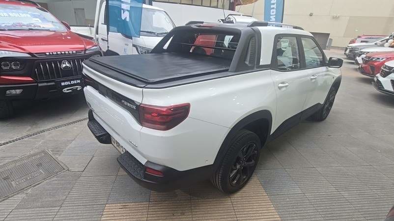 Chevrolet Montana 1.2t Premier S 4x2 Mt 4p año 2024