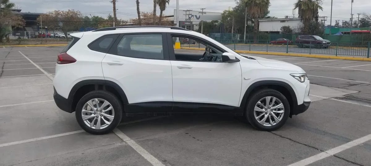 Chevrolet Tracker 1.2t Ltz T 4x2 Mt 5p año 2026