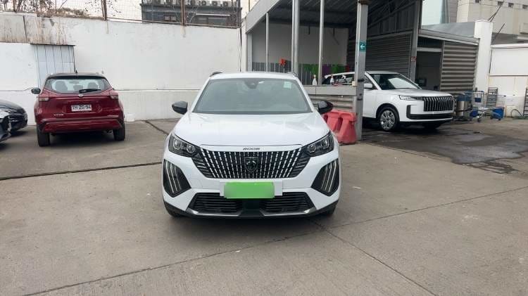 Peugeot 2008 1.2 Allure Pack Puretech 130hp 4x2 Eat8 5p año 2025
