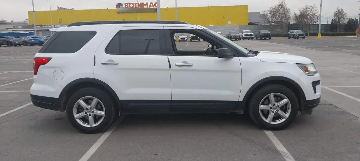 Ford Explorer 2.3 Ecoboost 4x2 At 5p año 2019
