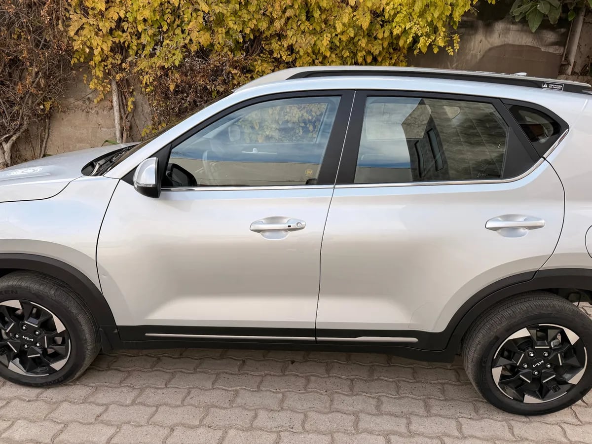 KIA MOTORS SONET 1.5 Ex Mt año 2024