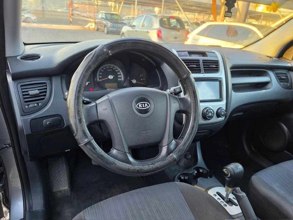 Kia Sportage 2.0 Lx año 2011