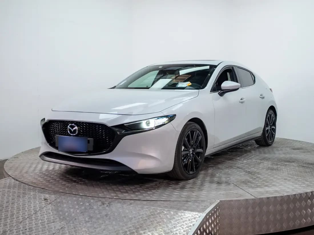 Mazda 3 2.0 Sport Core At año 2025