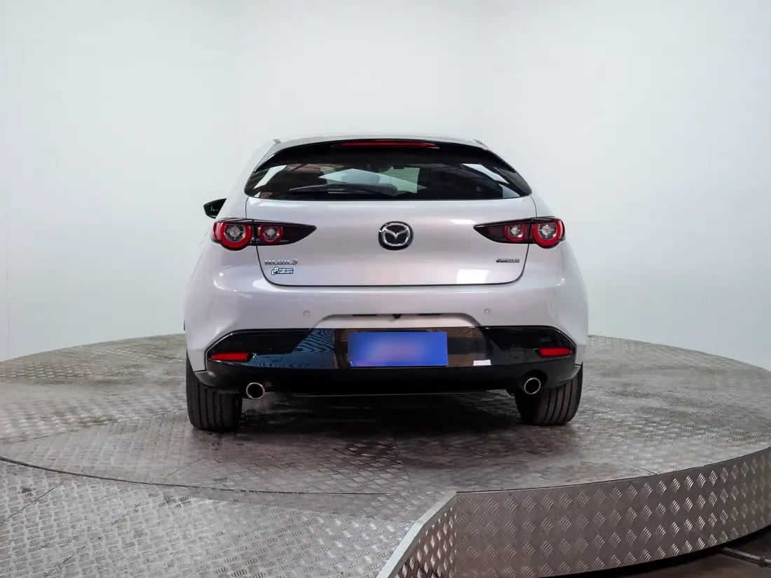 Mazda 3 2.0 Sport Core At año 2025