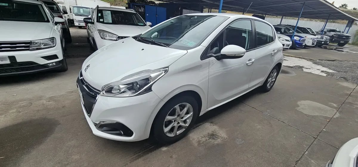 PEUGEOT 208 1.2 Active Pack Puretech E6 Mt año 2016